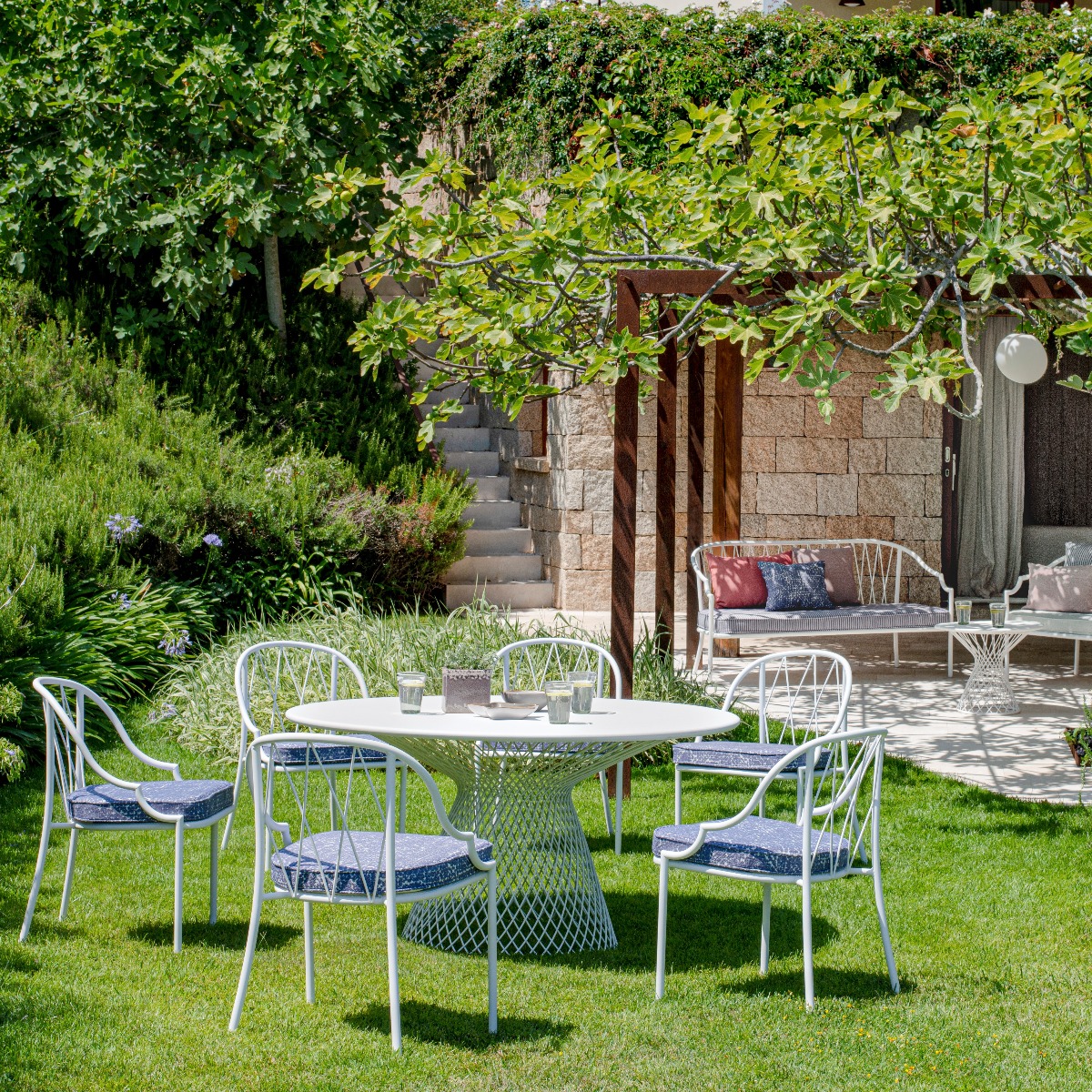 Emu Dining Set Como